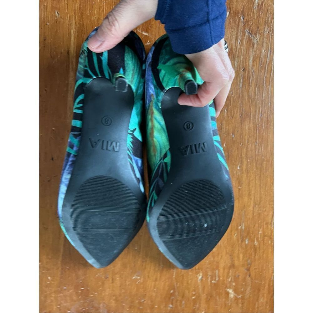 NWOT Mia green teal blue floral fabric bootie heels 8 - Picture 4 of 4